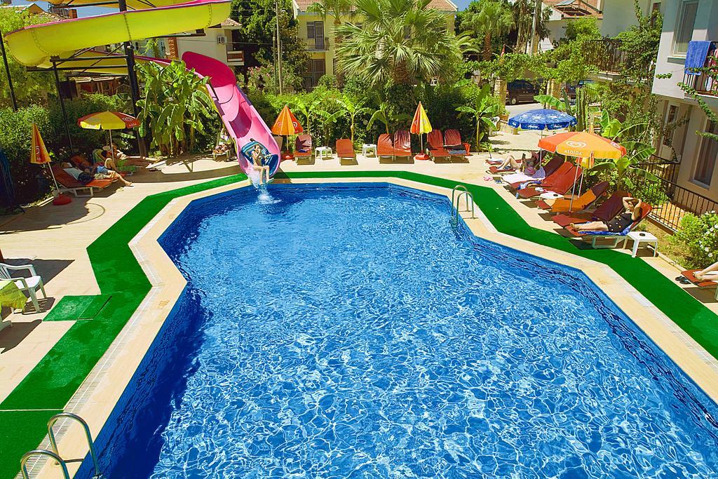 Melek Apart Hotel Fethiye Exterior foto